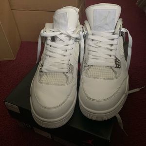 Jordan Retro 4